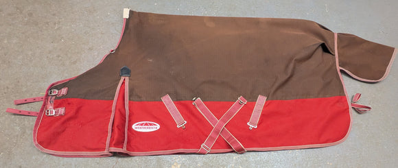 6'3 Weatherbeeta medium turnout rug (5784)