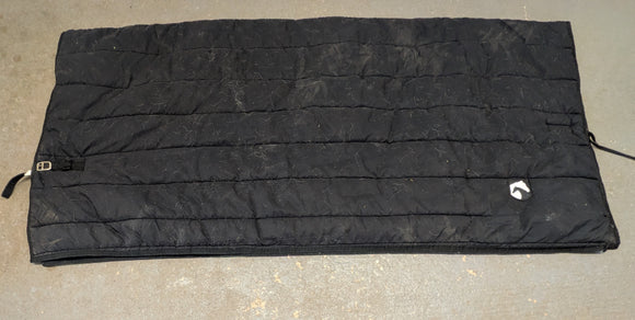 6'9 Duvet under rug (5633)