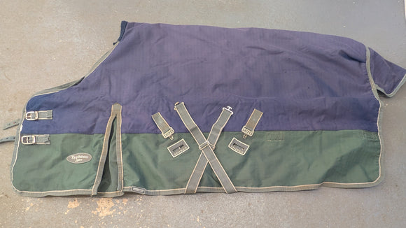 6'3 Shires typhoon turnout rug