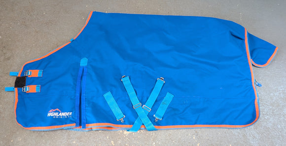 5'6 Shires Highlander 200g Turnout Rug  (5592)